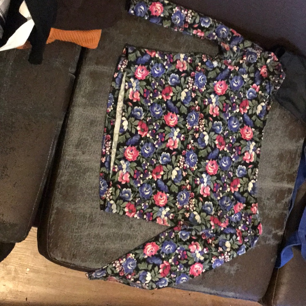 Crop top - Picture 2 of 2